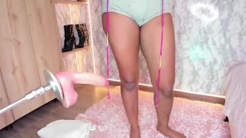 Snapshot of whitneyyfox chatting on 3, 2, 2026 whitneyyfox online show from 3, 2, 2026