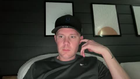 Snapshot of whoops1017 chatting on 2, 4, 2026 whoops1017 online show from 2, 4, 2026