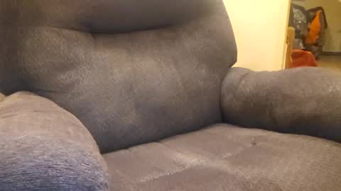 whorekneeweeny online show from 4, 12, 2024