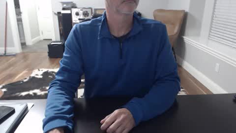 Snapshot of whyjonnie chatting on 29, 10, 2025 Why Jonnie online show from 29, 10, 2025