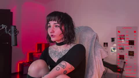 Snapshot of whysosweet chatting on 2, 12, 2024 iggy iggz online show from 2, 12, 2024