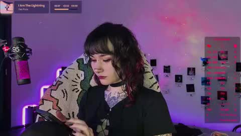 Snapshot of whysosweet chatting on 9, 10, 2025 iggy iggz online show from 9, 10, 2025