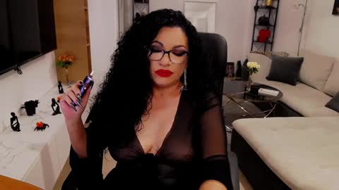 Snapshot of wicked_hilde chatting on 22, 12, 2024 Milf Amy online show from 22, 12, 2024