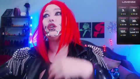 Laura  online show from 23, 12, 2024