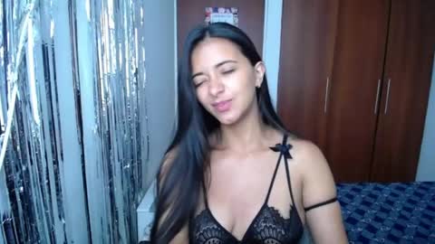 Ilauren online show from 26, 5, 2026
