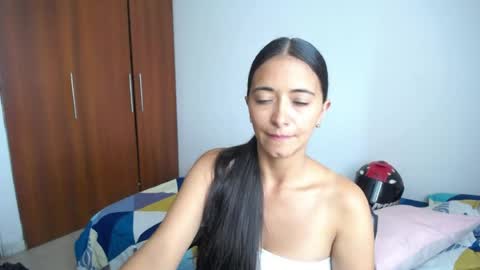 Snapshot of wifhot chatting on 6, 6, 2026 Ilauren online show from 6, 6, 2026