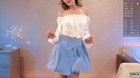 Snapshot of wild_berrrie chatting on 29, 10, 2025 Alice online show from 29, 10, 2025