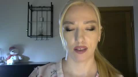 Alina online show from 8, 3, 2025