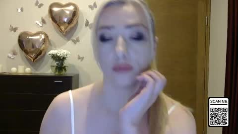 Snapshot of wild_silk_desire chatting on 5, 5, 2026 Alina online show from 5, 5, 2026