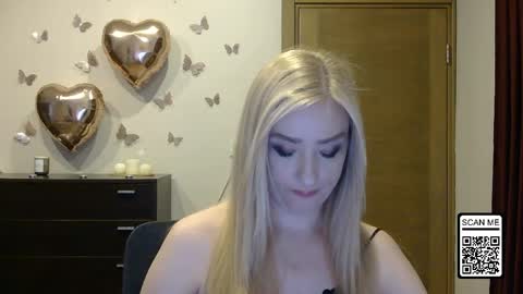 Snapshot of wild_silk_desire chatting on 22, 5, 2026 Alina online show from 22, 5, 2026