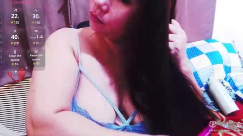 Snapshot of wildhotasianx chatting on 24, 2, 2025 wildhotasianx online show from 24, 2, 2025