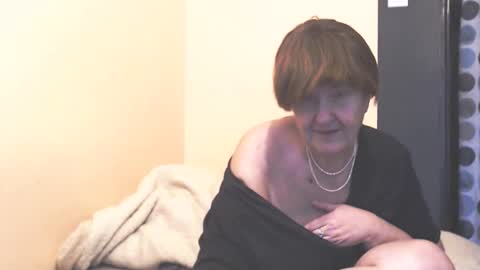 WildRedCat online show from 17, 12, 2025