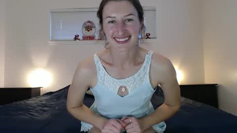 WildRose L - check my Pinned tweet if you dont see me online within 5 minutes after Ive sent email notifications online show from 12, 1, 2025