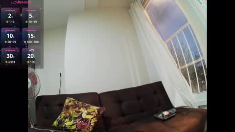 Wild Strawberry online show from 4, 2, 2025