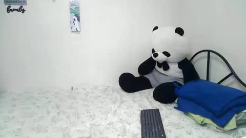 Rhean online show from 17, 2, 2025