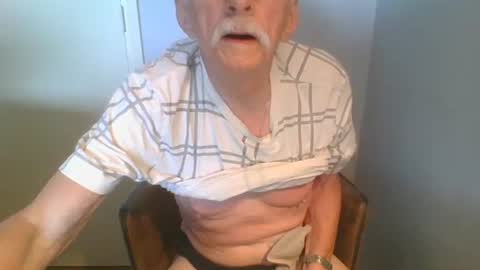 Snapshot of willem77779 chatting on 15, 6, 2026 willem77779 online show from 15, 6, 2026