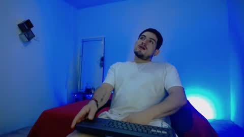 Snapshot of william_steel_ chatting on 21, 4, 2026 William Steel online show from 21, 4, 2026
