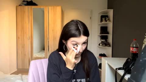 Mari online show from 10, 6, 2026