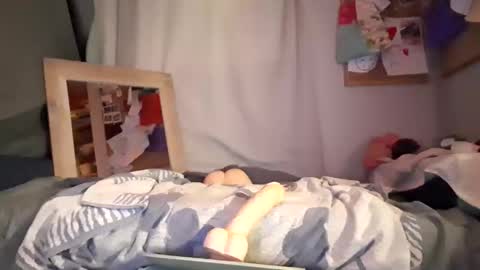 willinganalslut13 online show from 11, 1, 2026