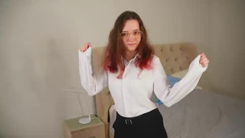 Snapshot of wilmavitanza chatting on 12, 9, 2025 for u Alise online show from 12, 9, 2025