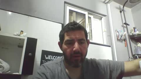 Snapshot of windowpane5 chatting on 1, 1, 2025 windowpane online show from 1, 1, 2025