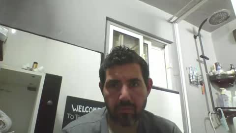 Snapshot of windowpane5 chatting on 1, 1, 2025 windowpane online show from 1, 1, 2025