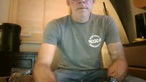 wingnutt765733 online show from 23, 12, 2025