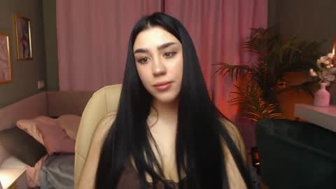 Lola online show from 8, 4, 2026