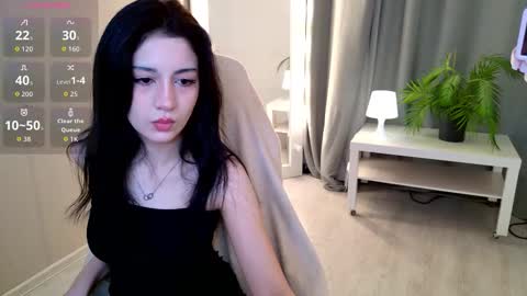 Vivian online show from 24, 10, 2025