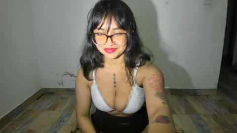 Snapshot of witch_3333 chatting on 17, 6, 2026 witch_3333 online show from 17, 6, 2026