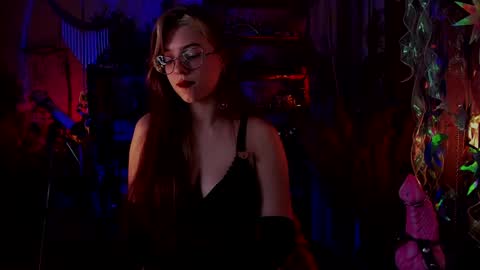 Snapshot of witch_fiona chatting on 14, 12, 2024 Goddess of two strapons - Mr. long Don Mr. Pinky online show from 14, 12, 2024