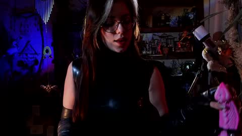Snapshot of witch_fiona chatting on 3, 2, 2025 Goddess of two strapons - Mr. long Don Mr. Pinky online show from 3, 2, 2025