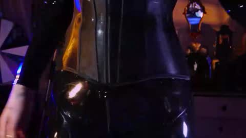 Snapshot of witch_fiona chatting on 6, 5, 2026 Goddess of two strapons - Mr. long Don Mr. Pinky online show from 6, 5, 2026