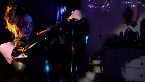 Snapshot of witch_fiona chatting on 12, 7, 2026 Goddess of two strapons - Mr. long Don Mr. Pinky online show from 12, 7, 2026