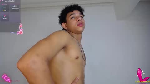 SEXY VALEN online show from 14, 9, 2025