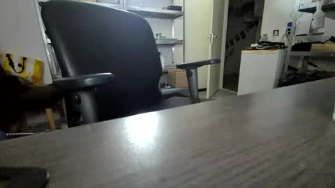 wnhz27 online show from 23, 10, 2025