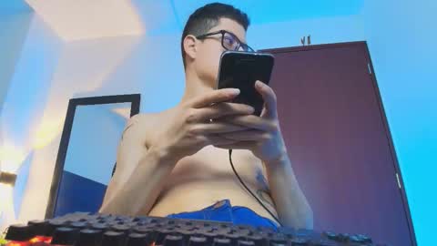  W O L F  online show from 2, 2, 2026