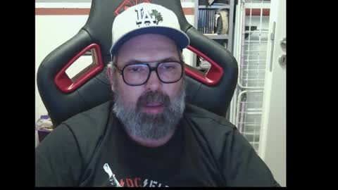 Adam online show from 23, 10, 2025