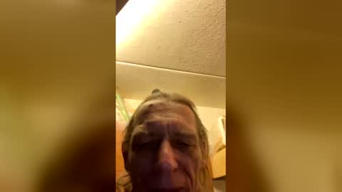 Snapshot of wonderboy3272 chatting on 9, 1, 2026 guido online show from 9, 1, 2026