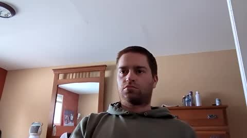 woodeee77 online show from 10, 2, 2025