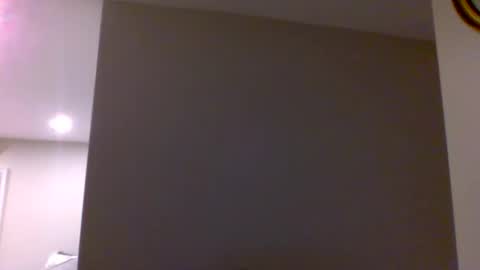 woodeee77 online show from 2, 11, 2025