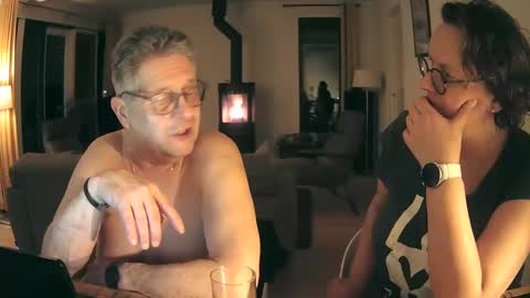 woodwurm and Snoeske online show from 30, 1, 2025