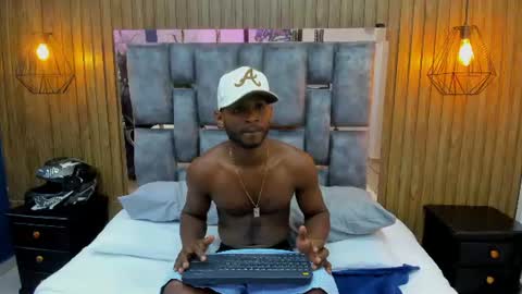 Snapshot of woody__danielson chatting on 4, 8, 2026 Woody Danielson online show from 4, 8, 2026