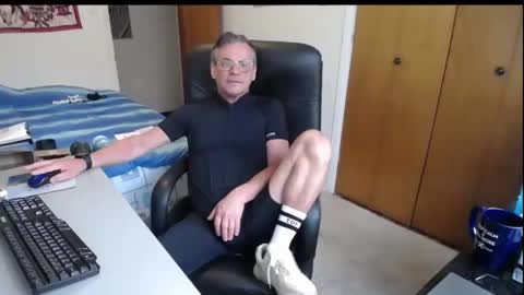 Large one  online show from 21, 12, 2025