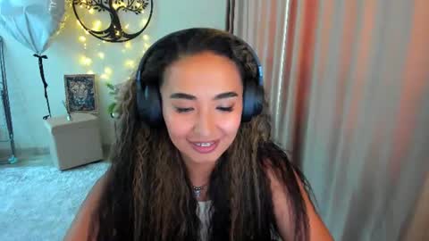 Snapshot of worldofkim chatting on 25, 7, 2026 dudetta Kim online show from 25, 7, 2026