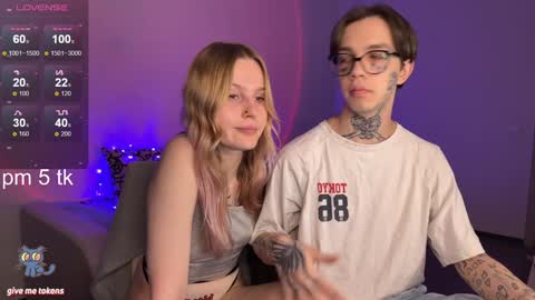 Arnika and Simon online show from 3, 2, 2025