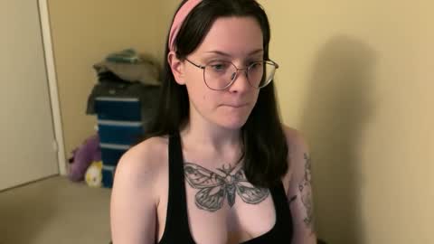 Lucina online show from 28, 1, 2025