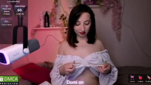 Snapshot of wow_sue chatting on 19, 4, 2026 Sue online show from 19, 4, 2026