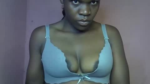 Snapshot of wowamazing2000 chatting on 22, 9, 2025 wowamazing2000 online show from 22, 9, 2025