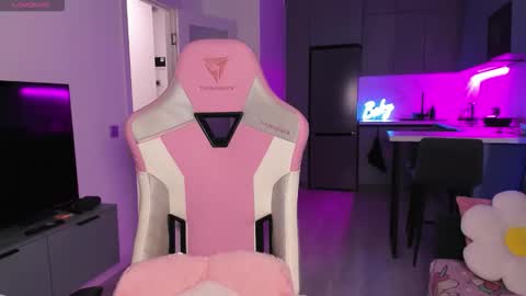 Emi online show from 20, 10, 2025